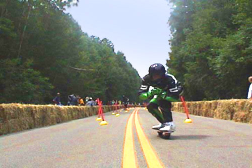 t-board Down Hill race